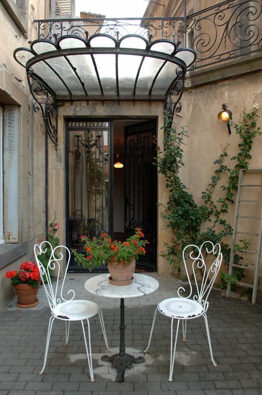 La Maison De Mariecamille Hotel Saint-Germain-Lembron Eksteriør billede